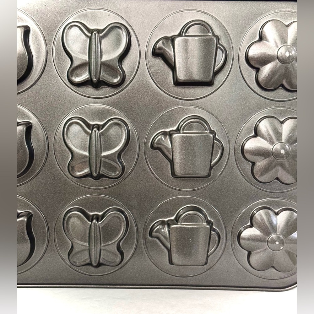 Spring & Easter Mold Pan - Picture 11 of 16